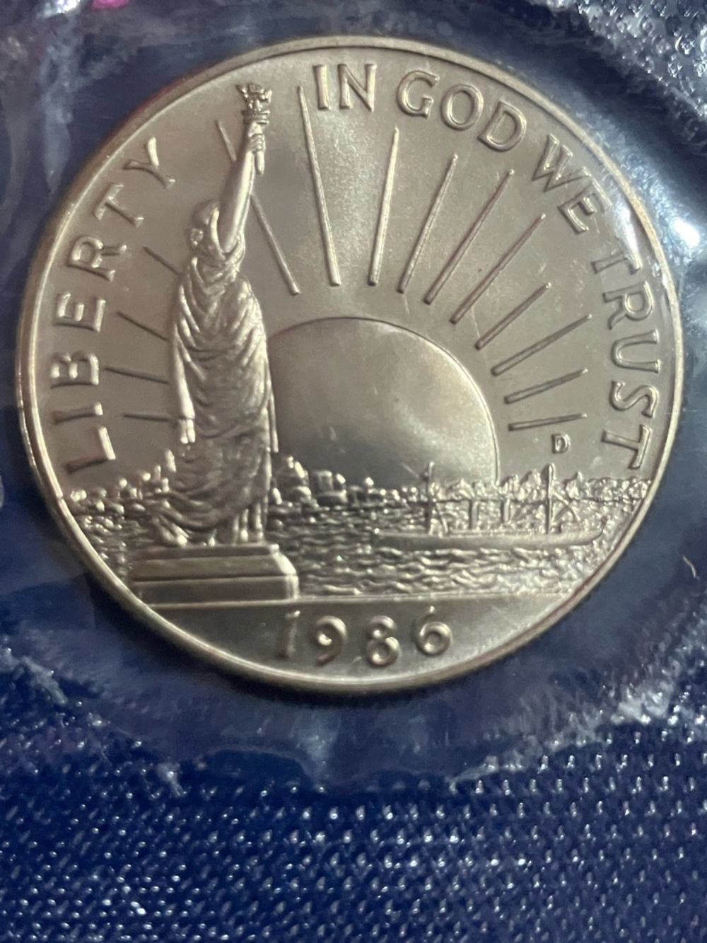 1986 Statue of Liberty Commemorative half dollar coin